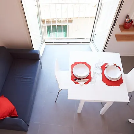 Apartamento Casa Dell'artista In Centro Nápoles